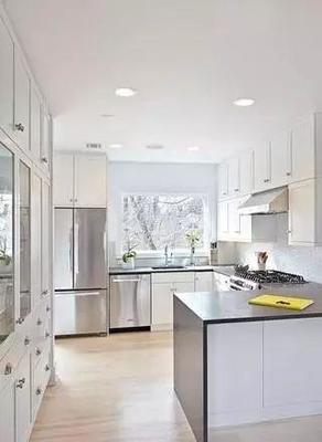 廚房吊頂材料怎么選？專業(yè)師傅分享選購技巧與安裝要點